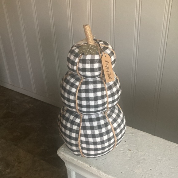 NWT- Happy Fall Tag- Black & White Buffalo Check Fabric Triple Stacked Pumpkins - Picture 14 of 17